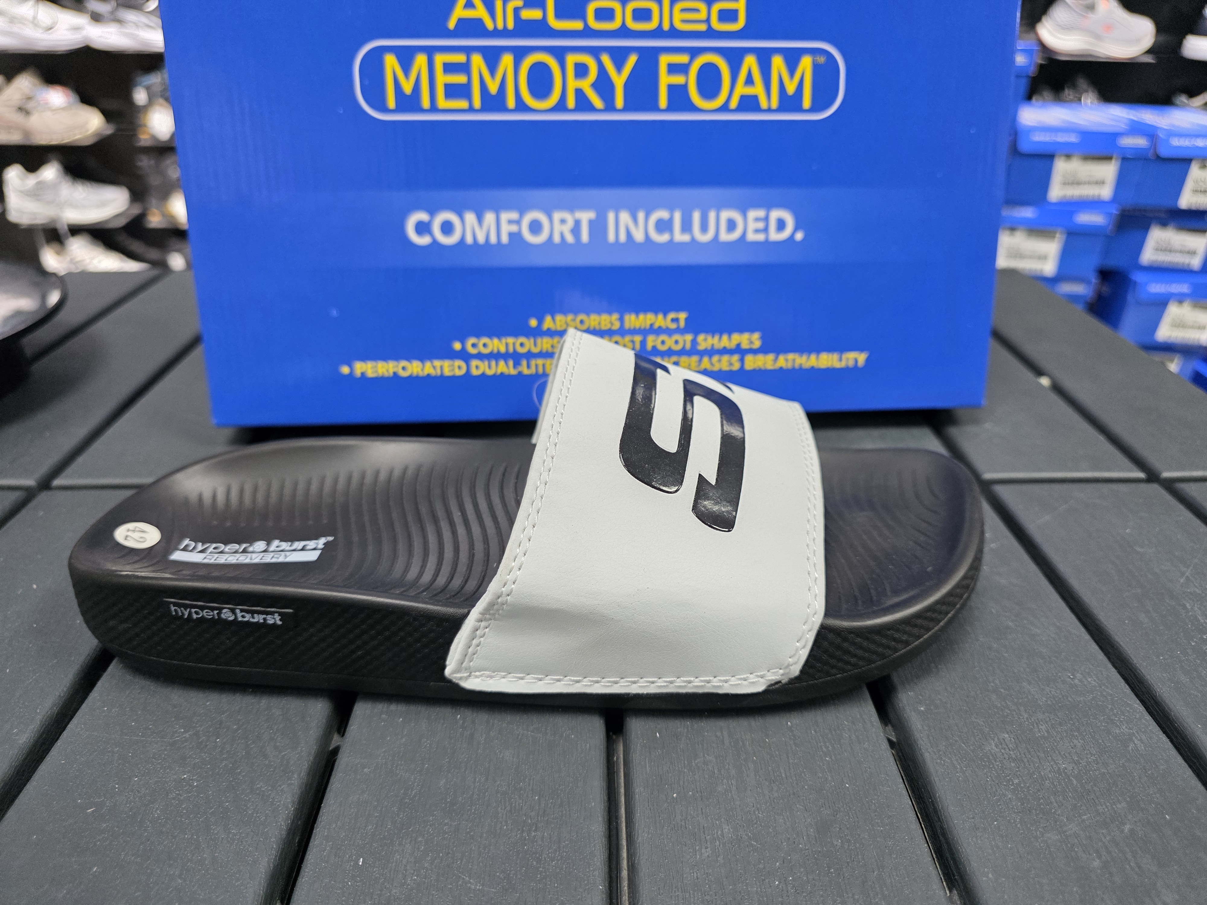 Skechers erkek terlik beyaz a taban siyah