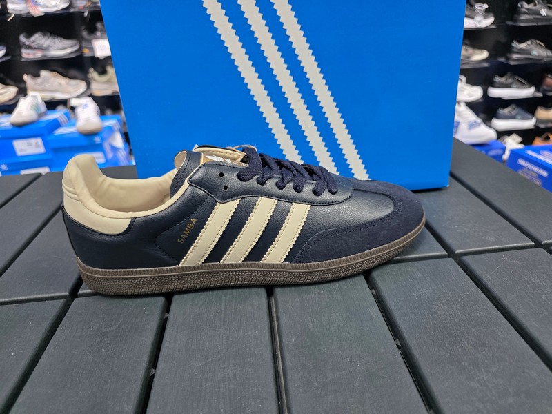 Adidas samba tam kalip mevsimlik spor ayakkabı