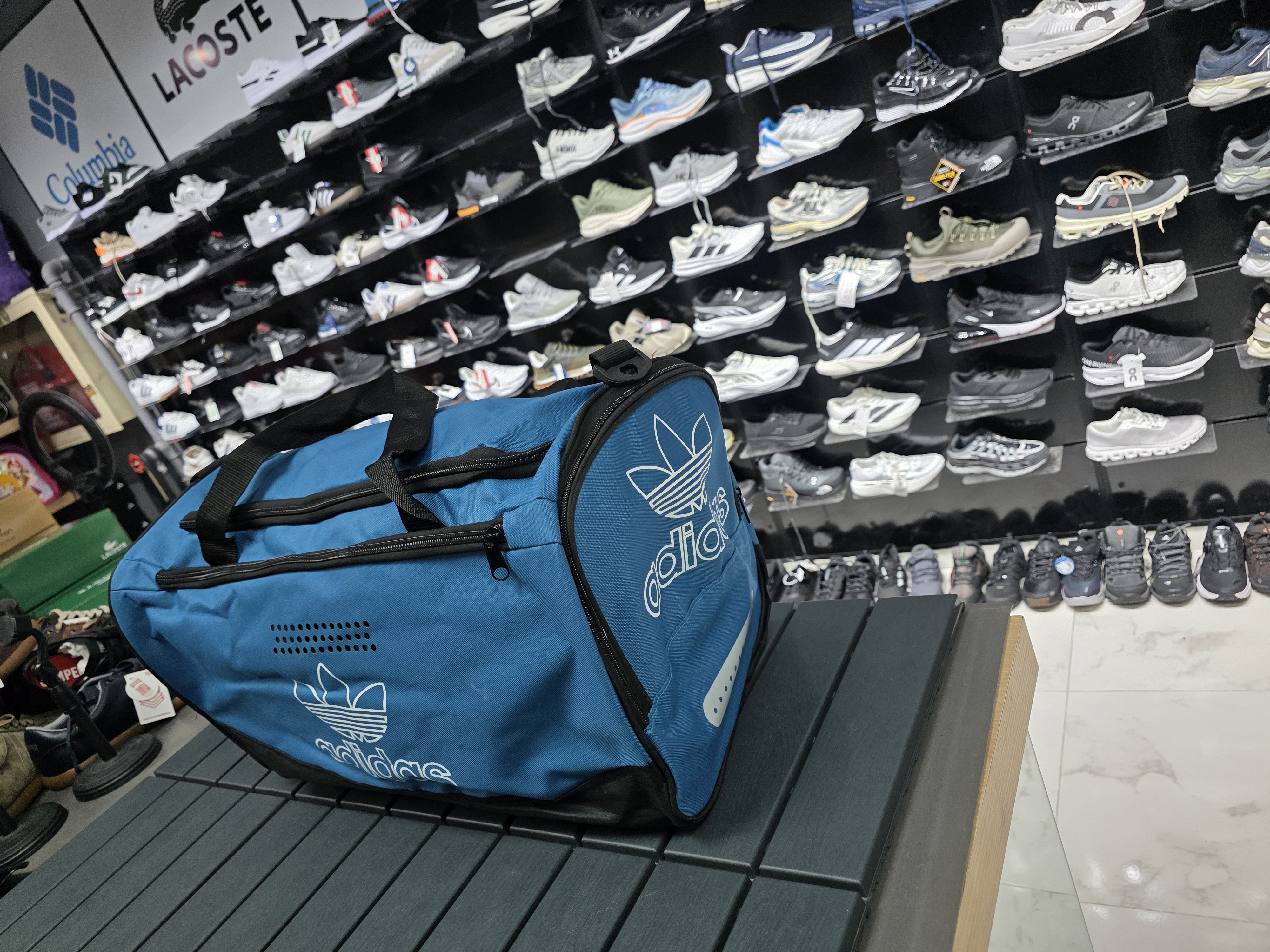 Adidas spor Seyehat canta 60 cm uzunluk 40 litre