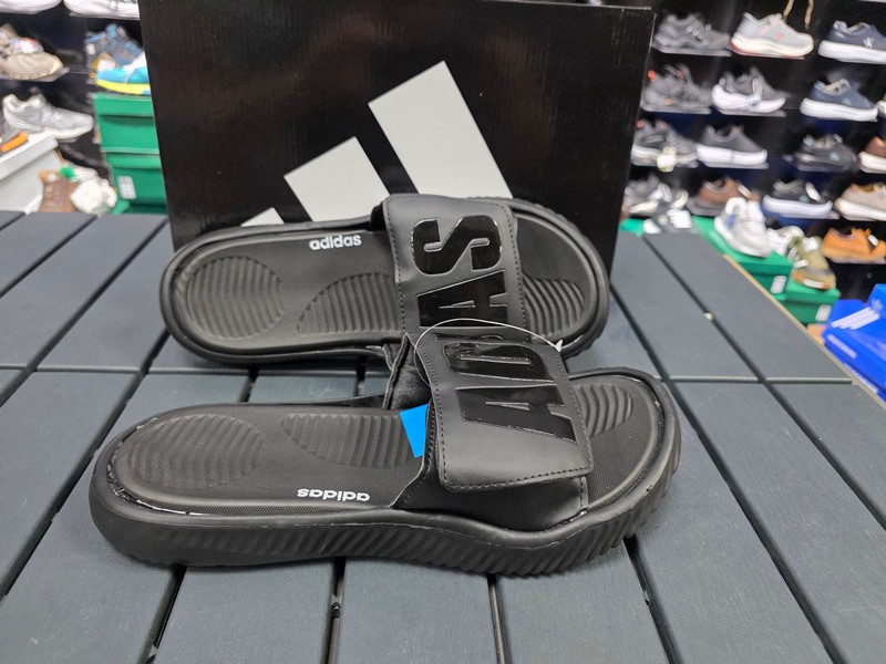 ADIDAS CIRTLI ERKEK TERLIGI