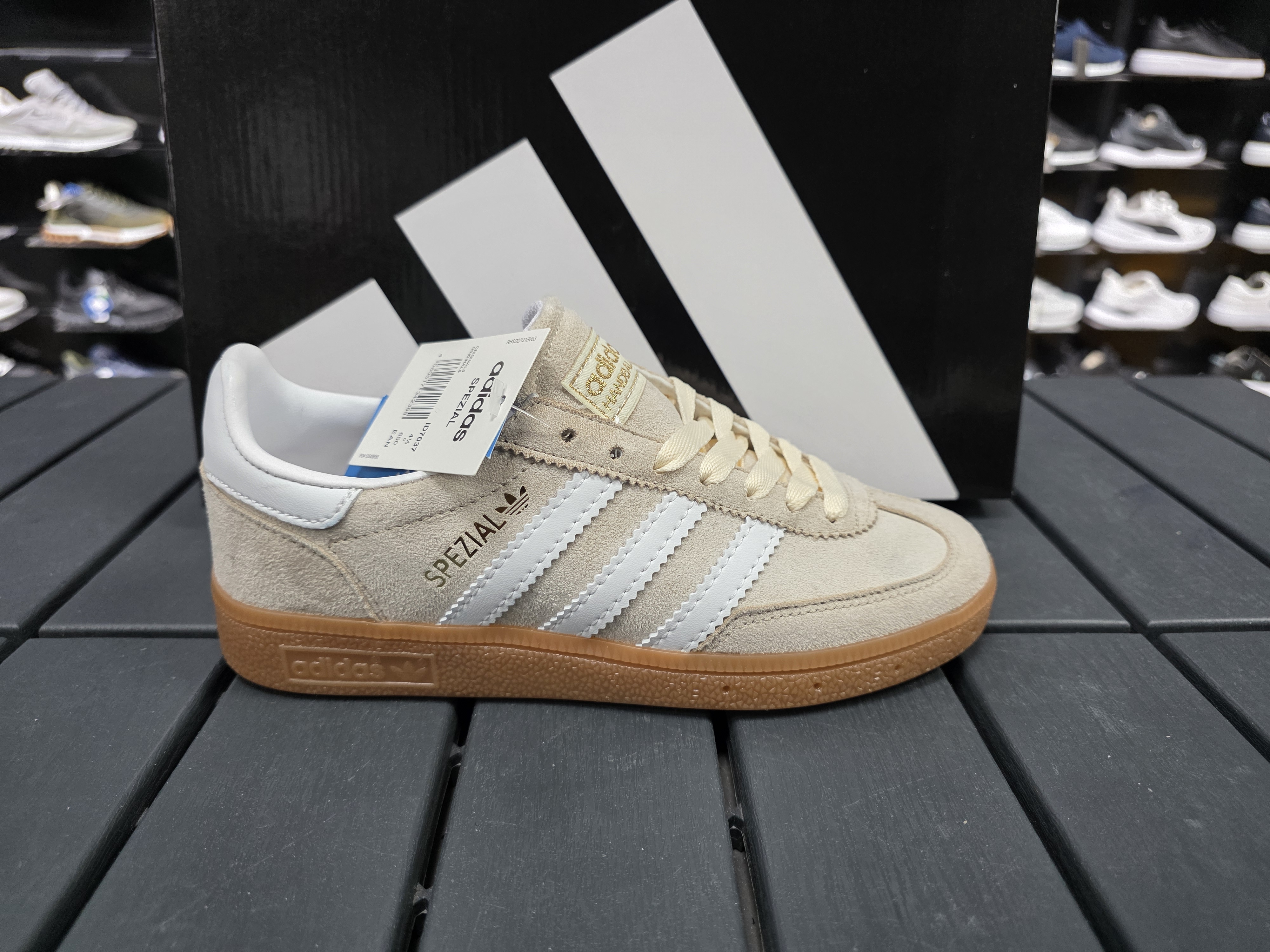 Adidas speizal handbal tam kalip deri