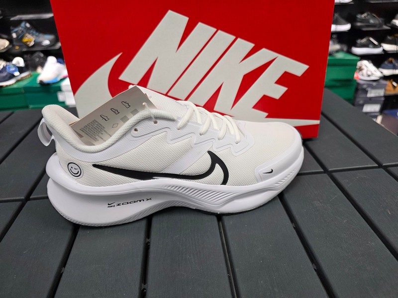Nike zoom.x  emoji dar kalip spor ayakkabı
