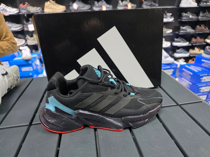 adidas jetboos tam kalıp