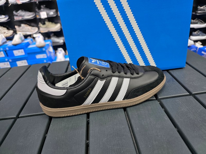Adidas samba tam kalip mevsimlik spor ayakkabı