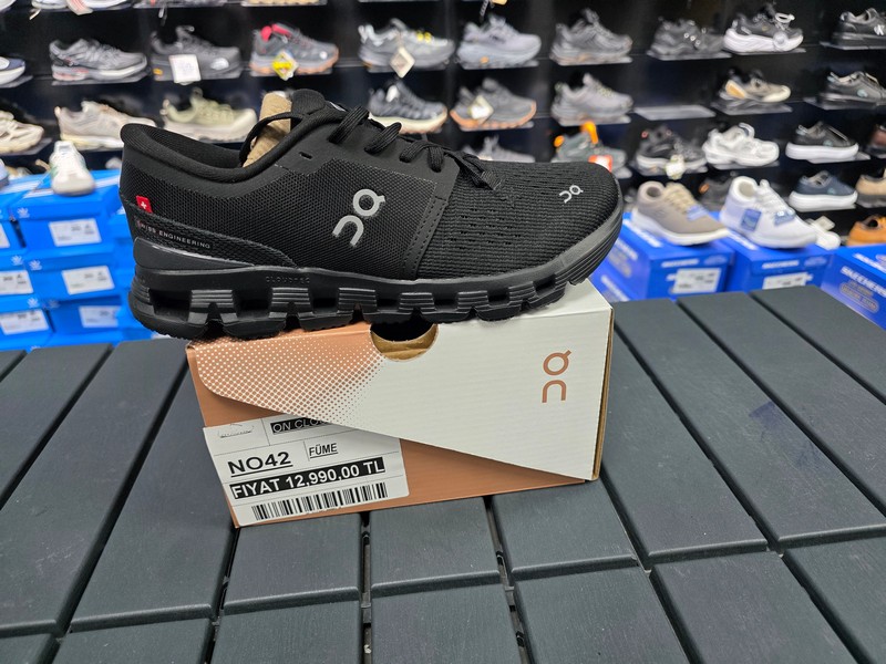 On spor ayakkabı dar kalip yazlik